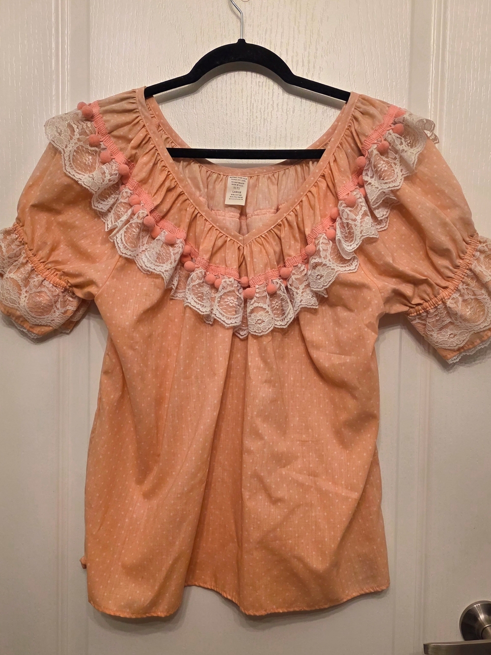 Vintage Rockmount Ranch Peach Polka-Dot Lace-Trim Peasant Blouse